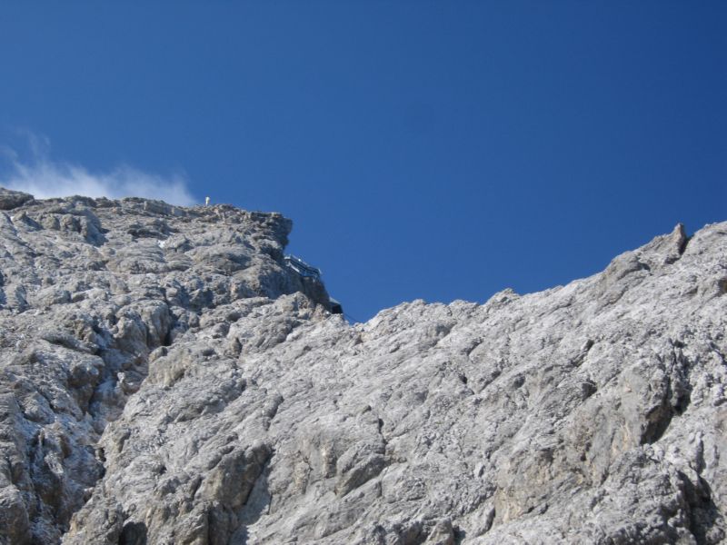 2009-09-06 Zug (19) summit house in sight